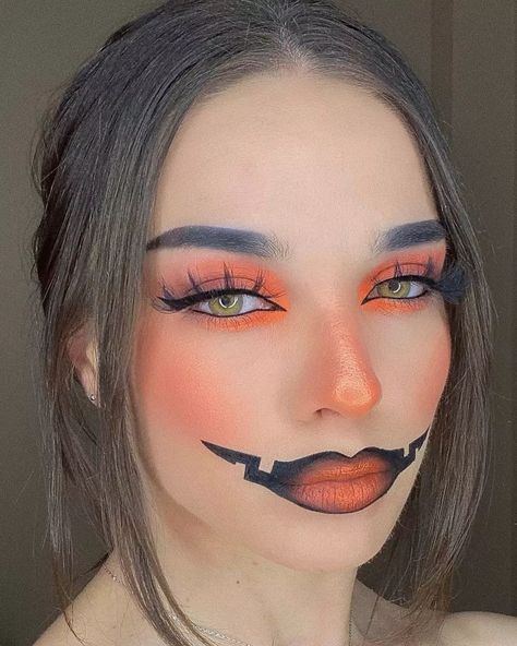 Diy Pumpkin Face Makeup, Pumpkin Eye Makeup Halloween, Simple Pumpkin Makeup, Pumpkin Makeup Easy, Pumpkin Costume Women's, Pumpkin Makeup Looks, Cute Pumpkin Makeup, Pumpkin Face Makeup, Halloween Face Paint Ideas For Women