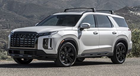 Like the Hyundai Tucson and the Santa Fe, the 2023 Palisade also gets a rugged new XRT trim. 2023 Hyundai Palisade, Hyundai Palisade, 20 Inch Wheels, Can Am Spyder, Roof Siding, New Hyundai, Jeep Cars, E Scooter, Exterior Door Handles