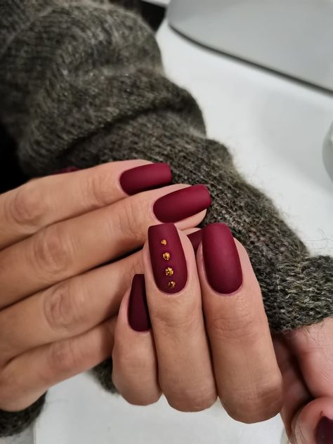 Flat Maroon Nails, Matte Maroon Nails, Maroon Nail, Maroon Nails, Cute Gel Nails, Matte Red, Nail Polishes, Holiday Nails, Red Nails