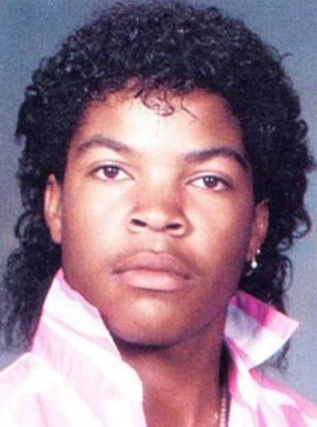 Ice Cube in high school. 80s Hair Styles, O’shea Jackson, Cultura Hip Hop, Jheri Curl, Celebrity Yearbook Photos, 1980s Hair, Jerry Curl, Yearbook Pictures, Blonde Balayage Highlights