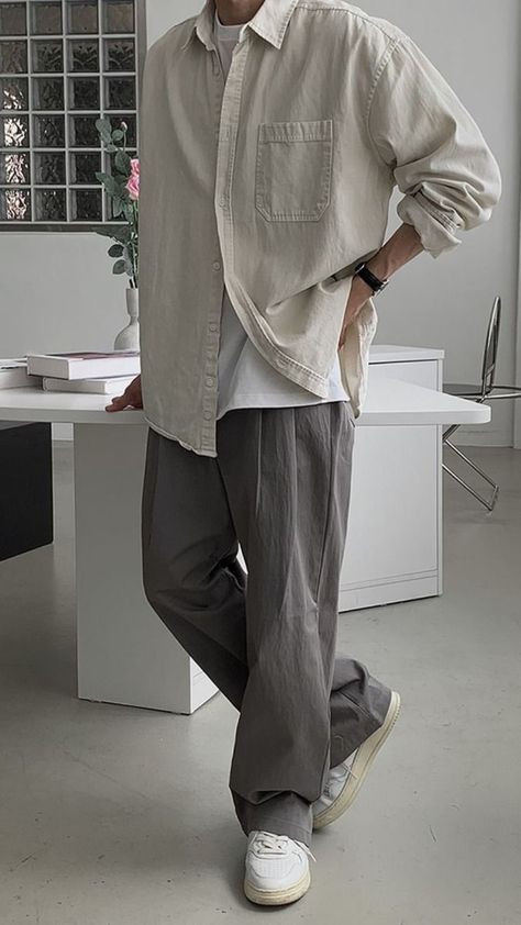 Minimalist Wardrobe Men Summer, Minimalistic Guy Outfit, Men Outfit Minimalist, Minimalistic Fits Men, Minimalistic Men Outfit, Minimalist Aesthetic Outfit Men, Minimalist Men’s Style, Mens Minimalist Outfit, Plain Outfits Men