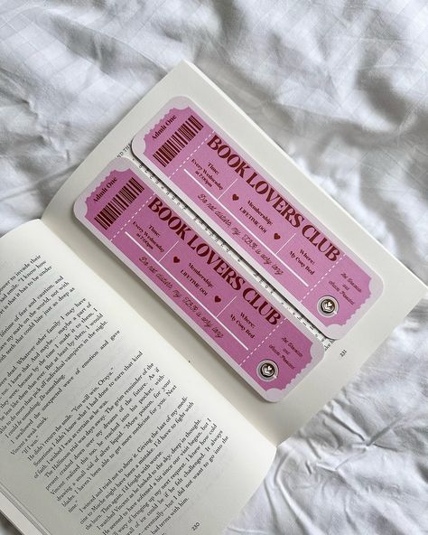 Happy New Year all my Book Lovers!💝 I hope you all had a lovely NYE🤍 I wanted to start the year right by introducing new bookmarks🥹 Here’s one of the new bookmarks that got released today! Calling all Book Lovers fans to the stage for this one✨ Who wants to join the club??💝🙋🏻‍♀️ #book #bookstagram #booklover #bookloversclub #bookmarks #bookloversbookmark #bookishgirlschat #booknerd #bookaddict #bookmarkshop #etsyseller #smallbusiness Ticket Bookmark, Bestie Birthday, Bookmarks For Books, Creative Bookmarks, Book Baskets, Best Friend Love, Cute Bookmarks, Bookish Gifts, Bookmarks Handmade