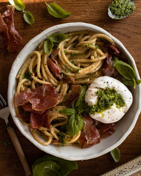 Burrata Prosciutto Pasta, Pasta Dishes With Burrata, Pasta Inspo Aesthetic, Pesto And Burrata Pasta, Pasta Recipes With Burrata, Pasta Recipes Burrata, Pasta With Buratta, Buratta Pasta Recipe, Rustic Pasta Recipes