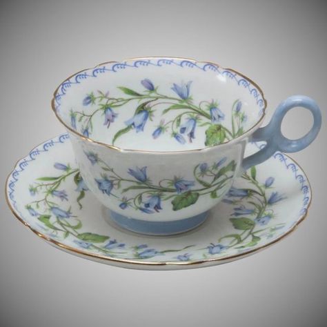 Shelley Tea Cups, Tea Cup Collection, Pretty Tea Cups, China Teacup, Beautiful Tea, Vintage Teacups, Teapots And Cups, Vintage Cups, China Tea Cups