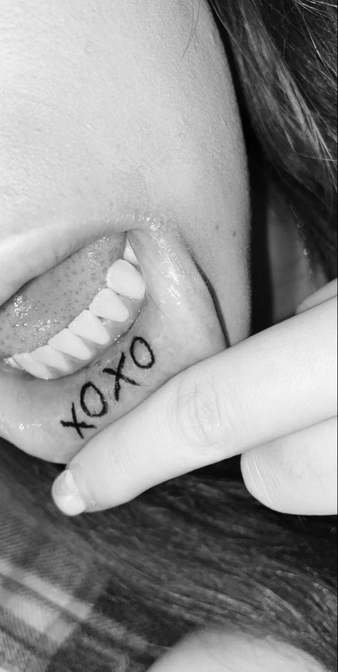 Xoxo Lip Tattoo, Inside Mouth Tattoo, Xoxo Tattoo Fonts, Xoxo Tattoo, Inner Lip Tattoo, Xo Tattoo, Mouth Tattoo, Lip Tattoos, Tattoo Models