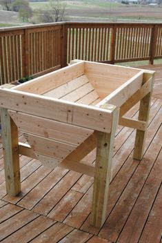 Deck Gardening, Raised Wooden Planters, Produce Garden, Garden Ornaments Diy, Diy Wood Planters, Diy Container, Raised Vegetable Gardens, Raised Planter Boxes, Raised Garden Planters