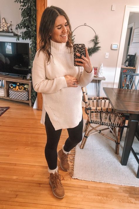 Cute Winter Outfits Maternity, Trudnice Moda, Cute And Comfy Pregnant Outfits, Sweater Outfits Pregnant, Thanksgiving Outfit Pregnant Women, Maternity Outfits Thanksgiving, Christmas Outfit Pregnant Women, Cold Winter Maternity Outfits, Maternity Dress And Sweater Outfit