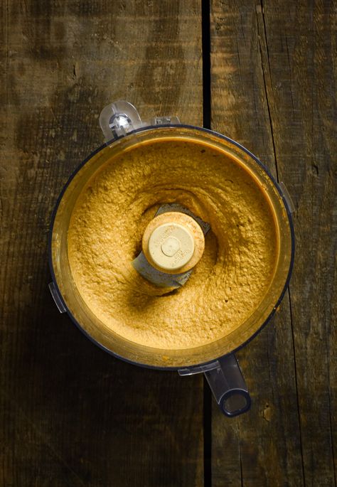 Pumpkin Pie Hummus is so easy to make, delicious, and has all the cozy flavors of autumn you’ve been craving. It's made with real pumpkin, warming Fall spices, real vanilla, and guaranteed to be your favorite Fall dessert. Pumpkin Pie Hummus, Real Vanilla, Dessert Hummus, Vegan Pumpkin Spice, Pumpkin Hummus, Pumpkin Spice Recipe, Fall Snacks, Pumpkin Spice Syrup, How To Make Pumpkin