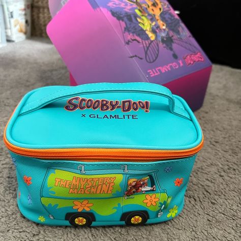 Brand New Never Used ! Will Ship In Glamlite Box In Packaging. Glamlite Scooby Doo Makeup Bag Scooby Doo Accessories, Scooby Doo Makeup, Bathroom Night Light, Green Bay Packers Shirts, Disney Bag, Lip Kit, Night Lights, Kids Stuff, Cosmetic Bags