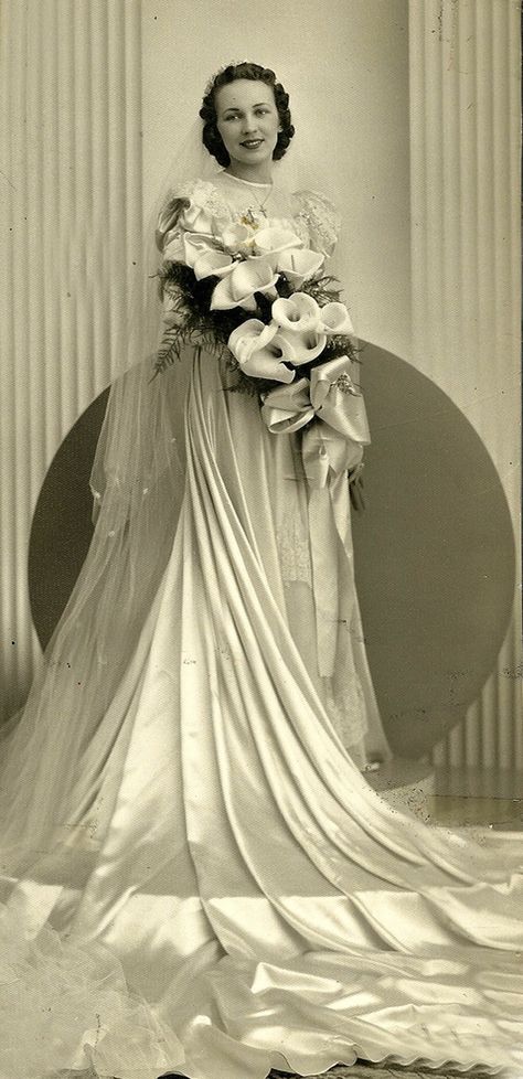 ..So perfect... 1930s Wedding, Vintage Wedding Photos, Wedding Gowns Vintage, A Wedding Dress, Vintage Bride, Vintage Bridal, Mode Vintage, Vintage Beauty, Wedding Dresses Vintage