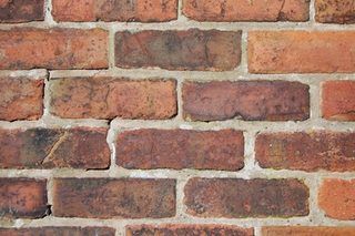 How to Make Brick Look Old & Stained | eHow - for RL brick but the basic idea with the colouring and application could be adapted to miniatures Antique Brick Patio, Antique Brick, White Wash Brick, Brown Brick, Patio Wall, Faux Brick, Old Bricks, Brick Patios, Brick Fireplace