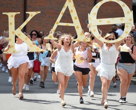 Bama Rush, Univ Of Alabama, Panhellenic Sororities, 007 Woman, Carnation Colors, Tri Delt, Loyalty Symbol, Big Brother Big Sister, Sorority Rush