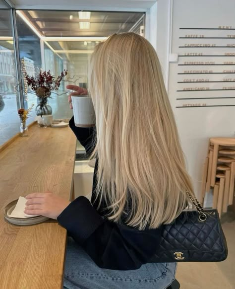 Long Blonde Hair Cuts, Healthy Blonde Hair, Soft Blonde Hair, Blonde Hair Goals, Perfect Blonde Hair, Summer Blonde Hair, Dyed Blonde Hair, Straight Blonde Hair, Light Blonde Hair