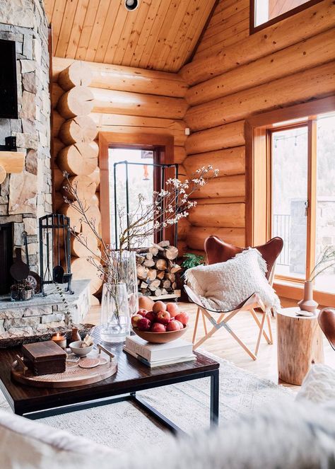 The Colorado Cabin Tour That Made Our Editors' Jaws Drop | MyDomaine Modern Cabin Decor, Modern Log Cabin, Cabin Interior Design, Log Cabin Living, Log Cabin Interior, Cozy Log Cabin, Cabin Chic, Log Home Interiors, Cabin Living Room