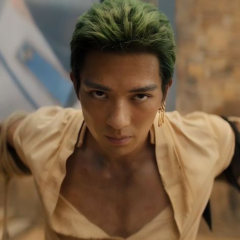 (1) ~Aki's Kitsune no Akuma[コン] on Tumblr One Piece Netflix Live Action, Zoro Live Action Pfp, Zoro One Piece Live Action Icon, One Piece Netflix Zoro, One Piece Live Action Aesthetic, Zoro Live Action, Onepiece Icon, Zoro Cosplay, One Piece Cast