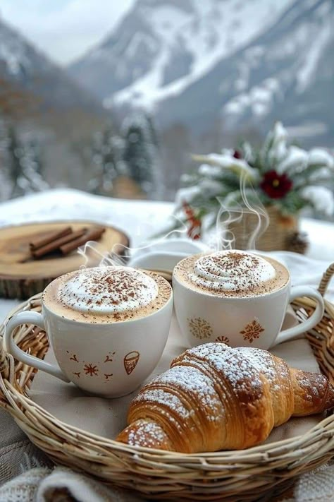 Coffee Wallpaper Aesthetic, Sunrise Coffee, Tea Treats, Winter Coffee, Cups Of Coffee, Chocolate Caliente, Cozy Coffee, Coffee Photography, Organic Coffee