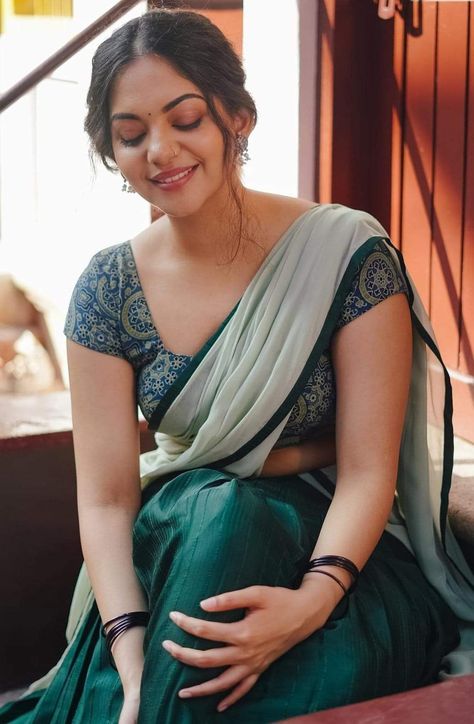 Ahana Krishna, Ahaana Krishna, Saree Photos, Girls Dresses Diy, Girly Dresses, Movie Stills, Event Photos, Fashion Blouse Design