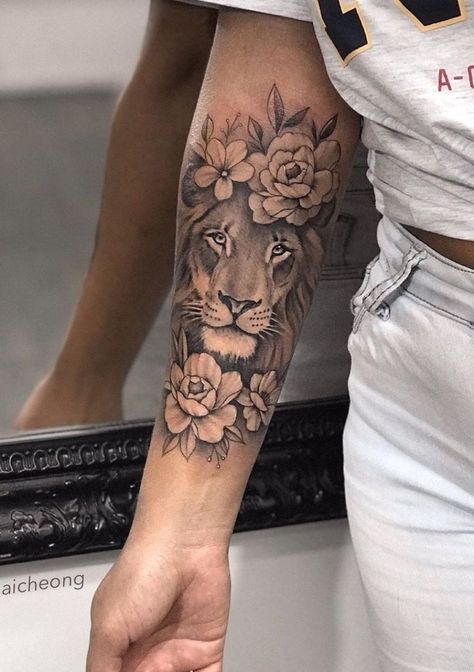 Because animal tattoos are today's skin-ink favorite, we’re going to help you navigate through the jungle of ink ideas, bringing you the most beautiful lion tattoos the internet has ever seen. We’ve compiled a beautiful gallery with some amazing tattoos, explaining the meanings behind this popular tattoo choice! #tattoo #tattoosforwomen #tattoos Cage Tattoo, Lion Tattoo Sleeves, Lion Tattoos, Girls With Sleeve Tattoos, Beautiful Lion, Foot Tattoos For Women, Leo Tattoos, Lion Tattoo Design, Forearm Tattoo Women