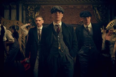 Still of Cillian Murphy and Noah Taylor in Peaky Blinders (2013) Shelby Brothers, Sophie Rundle, Peaky Blinders Season, Peaky Blinders Series, Steven Knight, Peaky Blinders Wallpaper, Peaky Blinders Suit, Joe Cole, Series Poster