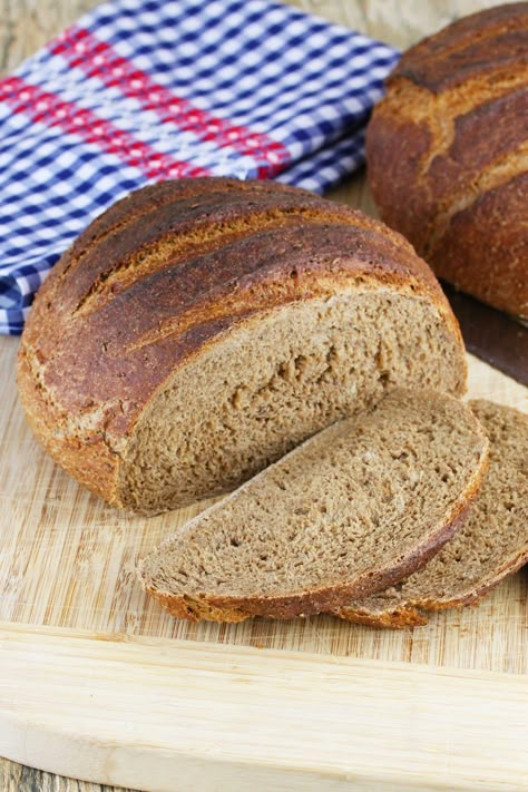 German Rye Bread Recipe, Scandinavian Bread, German Dark Rye Bread Recipe, Crusty Rye Bread Recipe, Dark Rye Bread Recipe, Cast Iron Rye Bread, Rustic Rye Sourdough Bread, Milling Grains, Dark Rye Bread