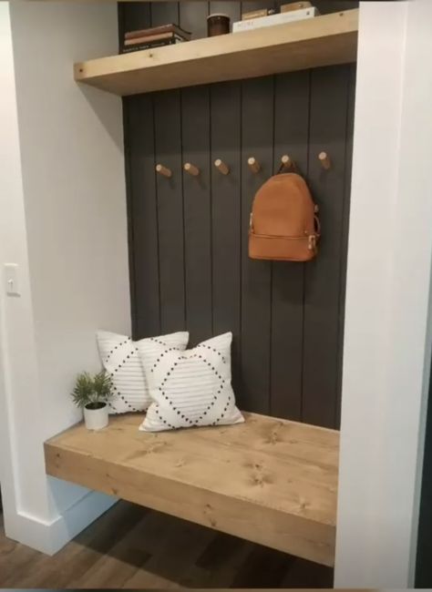 Closed Entrance Ideas, Hall Cloakroom Ideas, Modern Drop Zone Ideas, Small Entrance Bench Ideas, Open Entry Closet With Bench, Front Door Nook Entrance, Small Corner Drop Zone, Small Hallway Nook Ideas, Modern Shiplap Entryway