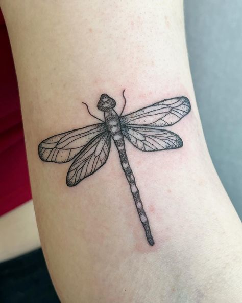 Dotwork dragonfly ✨ Using… @dynamiccolor @cheyenne_tattooequipment @magicmoon_tattoo_supply @dermalizepro Based at @outpost_tattoo 🦋 #tattooapprentice #dotworktattoo #tattooideas Dotwork Tattoo, Tattoo Apprentice, Dragonfly Tattoo, Dot Work Tattoo, Tattoo Supplies, New Tattoos, I Tattoo, Love Art, Tattoo Ideas