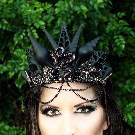 New crowns available!!! Dark and sultry! Goth Mermaid Costume, Evil Mermaid Costume, Gothic Mermaid, Goth Mermaid, Dark Mermaid Costume, Siren Crown Diy, Siren Crown, Gothic Crown Costume Accessories, Dark Siren Makeup Evil Mermaids