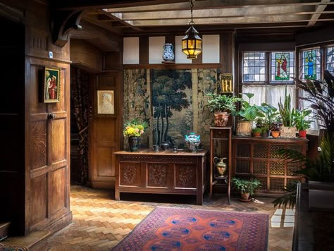 Wightwick Manor, Manor Interior, Chateaux Interiors, Wolverhampton, House Built, House Room, Style House, House Inspo, Victorian Style