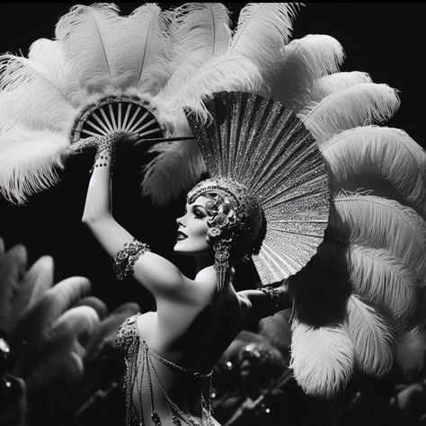 Showgirl Showgirl Aesthetic, Vegas Showgirl, Alice Costume, Models To Draw, Costume Inspo, Chic Aesthetic, Beauty Shoot, Futuristic Fashion, Roaring 20s