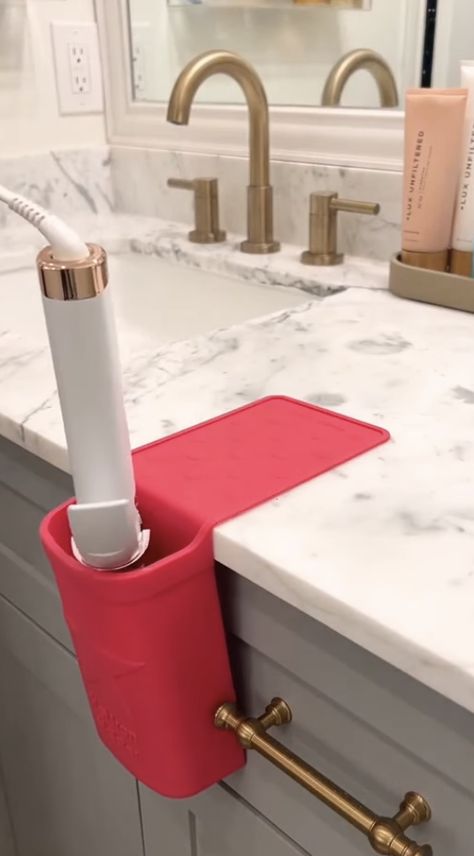 Here is one of my bathroom MUST HAVES! Check out how I hold my curling iron and straightener in this holder. Once they are cool then I fold it up and put it in my drawer! Hot Tools Holder, Bathroom Must Haves, Curling Iron Storage, Hair Straightener Holder, Curling Iron Holder, Straighten Iron, My Bathroom, Diy Holder, Hot Tools