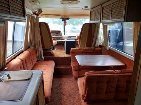 Warm and orange! Orange Rv Interior, 90s Rv Interior, 70s Airstream Interior, 70s Aesthetic Camper Interior, Rv Aesthetic, 70s Truck Interior, Camper Projects, Vintage Motorhome, Vw T25