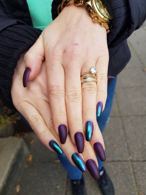 Trendy Nails Ideas Coffin, Nails Ideas Coffin, Trendy Nails Ideas, Dark Purple Nails, Her Nails, Metallic Nails, Trendy Nail Art, Nail Polishes, Chrome Nails