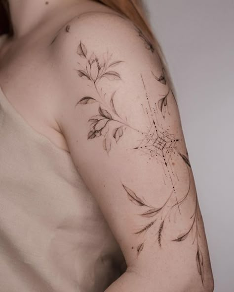 Light And Airy Tattoo, Ornamental Leaves Tattoo, Fine Line Leaves Tattoo, Wispy Tattoo, Floral Ornamental Tattoo, Snall Tattoos, Tattoo Wreath, Spiritual Tattoos For Women, August Autumn