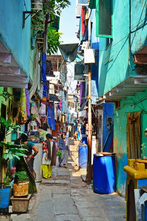 Dharavi Slum Mumbai Photography, Slums Aesthetic, Mumbai Slums, Dharavi Mumbai, City Slums, Rice Ideas, Population Density, Mangrove Swamp, English Projects