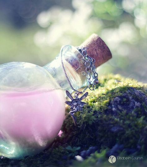 Healing Potion, Magic Aesthetic, Potion Bottle, Simply Beautiful, Beautiful World, Character Inspiration, Aesthetic Pictures, Fairy Tales, Witch