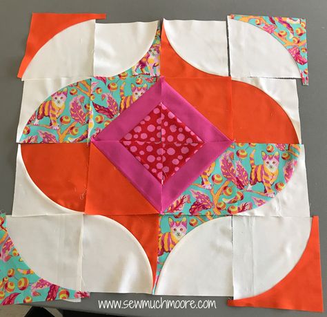 Moroccan Vibe Quilt - Sew Much Moore Walking In Circles Quilt Pattern, Sewing Curves In Quilting, Moroccan Quilt Patterns, Circle Quilt Blocks, Sew Kind Of Wonderful Patterns, Sew Kind Of Wonderful Quilts, Moroccan Quilt, Clamshell Quilt, Circle Quilt Patterns