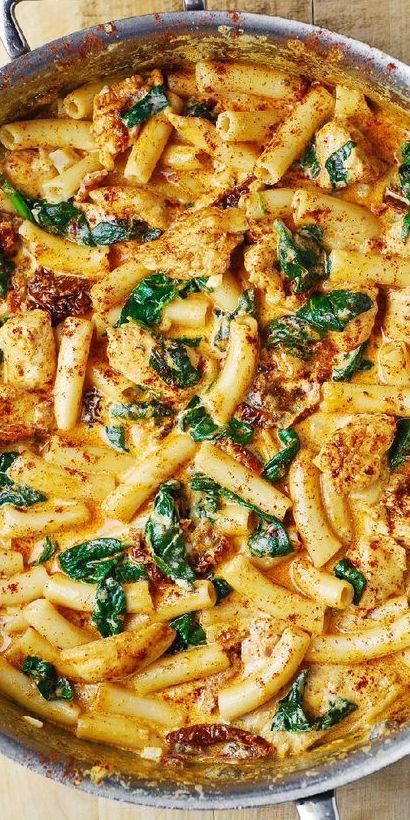 Garlic Cream Sauce Pasta, Asiago Chicken Pasta, Asiago Chicken, Chicken Spinach Pasta, Pasta With Spinach, Creamy Pasta Recipes, Alfredo Sauce Recipe, Bacon Pasta, Creamy Tomato Sauce