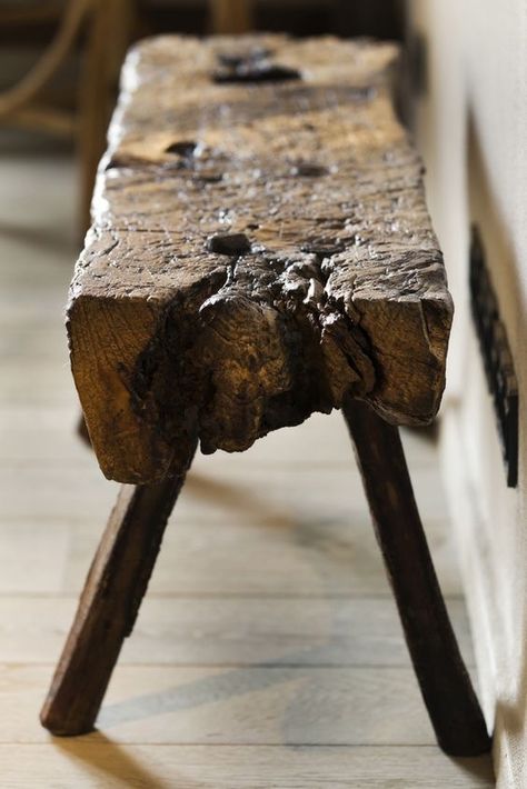 Rustic Bench, Porch Christmas, Log Furniture, Into The Wood, Christmas Porch, Wooden Bench, Wood Bench, Into The Woods, Easy Woodworking Projects