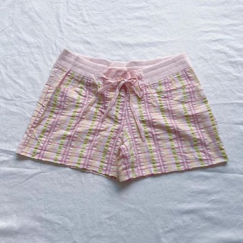 Y2k Pink Plaid Shorts A pair of vintage plaid boxer... - Depop Pink Boxers, Plaid Boxers, Y2k Pink, Vintage Plaid, Plaid Shorts, Pink Plaid, Drawstring Waistband, Teenage Fashion Outfits, Fitness Inspo