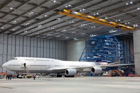 747-8 Lufthansa Plane Hanger, Boeing 747 8 Intercontinental, Hangar Homes, Private Aviation, Boeing 747 8, Aircraft Hangar, Airplane Hangar, Aircraft Sales, Boeing 787 Dreamliner