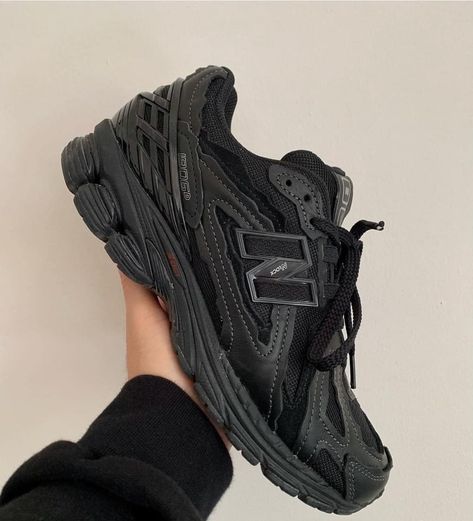 Black Trainers Outfit, All Black New Balance, Black New Balance Shoes, New Balance Shoes Men, Trainers Outfit, New Balance Outfit, All Black Shoes, New Balance Black, Black Trainers