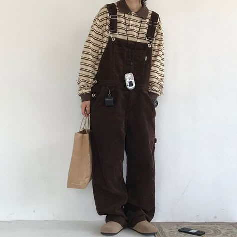 Masculine Overalls Outfit, Corduroy Overalls Men, Dark Academia Overalls, Brown Overalls Outfits Men, Fairy Grunge Overalls, Trans Masc Outfits Plus Size, Dark Brown Overalls, Overall Pants Outfit, Vintage Overalls Outfits