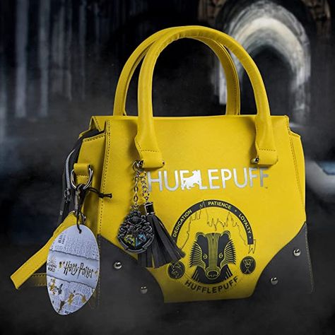 This handbag perfectly mixes fashion and practicality into an accessory versatile enough for any occasion. It has a detachable shoulder strap and carry handles, so you can style it your way Hufflepuff Pride, Hufflepuff House, Harry Potter Hufflepuff, Hogwarts Crest, Personalised Gifts For Him, Anniversary Gifts For Him, Gifts For Brother, Mens Birthday Gifts, Gaming Gifts