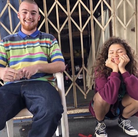 #euphoria #euphoriahbo #euphoriamakeup #hbo #hboeuphoria #hboseries #aesthetic #filmmaking #series Zendaya And Angus Cloud, Angus Cloud And Zendaya, Fez And Rue, Rue And Fez, Euphoria Fez, Fez Euphoria, Euphoria Cast, Estilo Zendaya, Euphoria 2