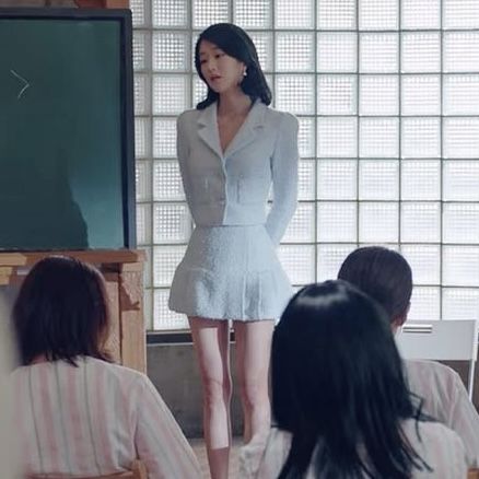 Seoyeaji Outfits, Best Kdrama Outfits, Young Elegant Outfit, Kdrama Rich Girl Outfit, Seo Yeji Outfit, Ko Mun-yeong Outfit, Korean Drama Outfits Style, Koo Moon Young Outfits, Ko Moon Young Outfits