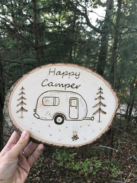 Camper Wood Slice Ornament, Happy Camper Sign, Woodburning Ideas, Wood Burned Signs, Camper Signs, Custom Campers, Personalized Wood Signs, Woodburning Projects, Camping Signs