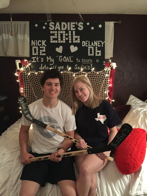 Scoreboard hockey theme sadies ask idea Hockey Promposal Ideas, Hockey Hoco Proposals, Winfo Proposals Ideas, Sadie Proposals Ideas, Hockey Promposal, Hoco Asks, Formal Proposal, Prom Posals, Dance Asks