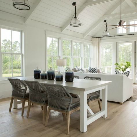 Low Country Cottage, Cottage Decorating Ideas, Fixed Window, Ideas Terraza, Modern Farmhouse Interior Design, Open Concept Great Room, Cottage Interior Design, Coastal Cottage Decorating, Cottage Decorating