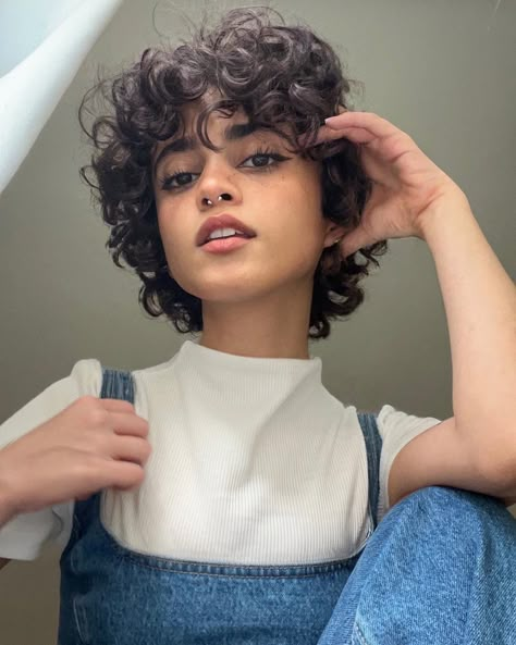 Short Haircut Curly Hair Round Face, Short Curly Hair Cuts For Round Faces, Wolf Cut Curly Hair Short, Short Shag Curly Hair, Super Short Curly Hairstyles, Really Short Curly Hair, Short Curly Hair Women, Very Short Curly Hair, Curly Hair Pixie Cut