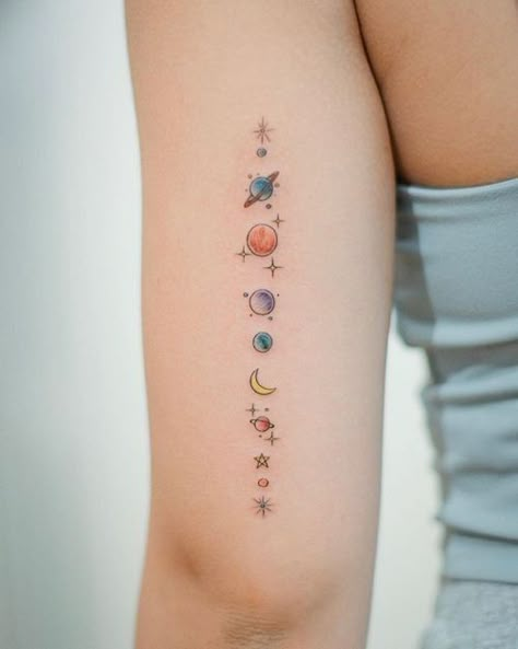 Planet Tattoos, Tattoo Magazine, Inspiration Tattoos, Small Hand Tattoos, Tattoo Life, Elegant Tattoos, Simplistic Tattoos, Minimal Tattoo, Illustration Inspiration